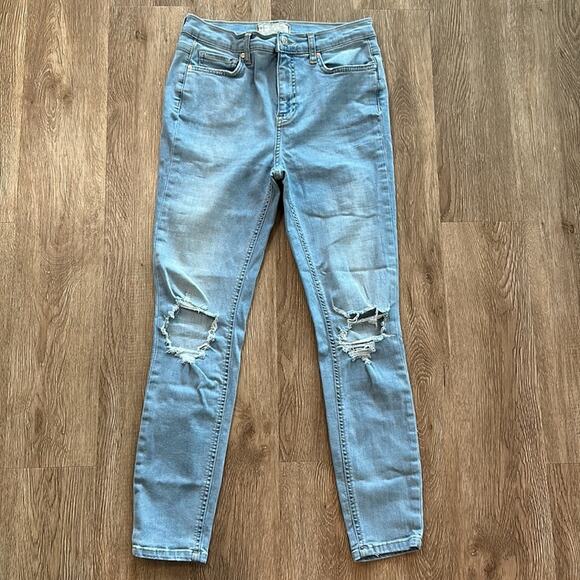 Free People Light Wash Distressed High Rise Skinny Jeans Size 28 - Picture 2 of 6